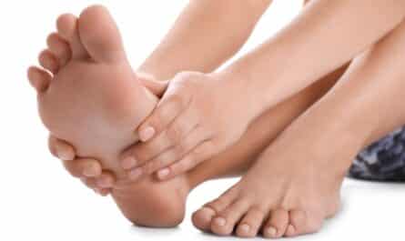 Pronacja i supinacja stopy – czy to dlatego bolą kolana?